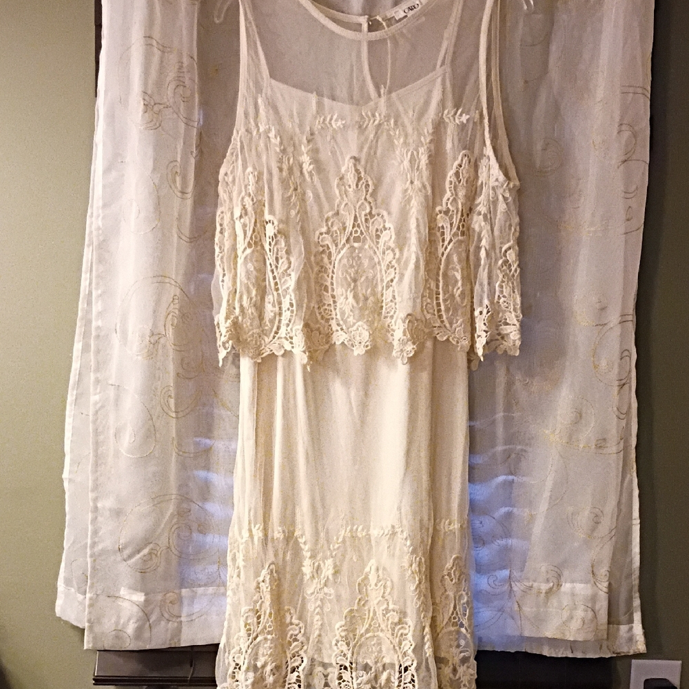 Cato Cream Lace Garment